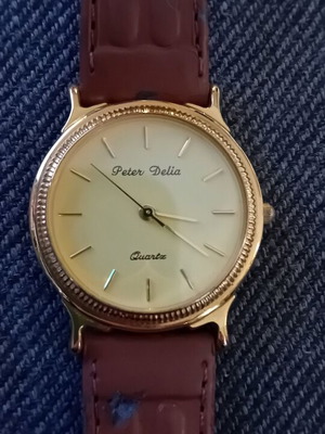 Ρολόι χειρός Peter Delia μεταχειρισμένο με καφέ λουράκι