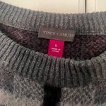 Vince Camuto Checked Sweater size L like new, gray/burgundy