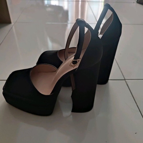 Black satin platform heels with thick high heel like new, size 38
