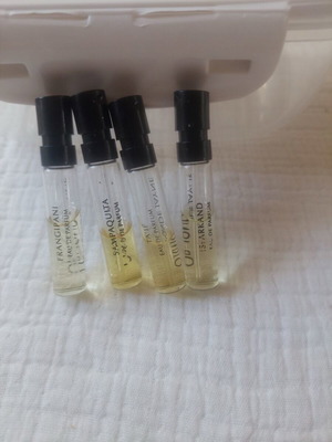 Ormonde Jayne perfume samples used, set of 4