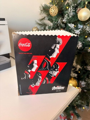 Avengers Endgame collectible popcorn box like new