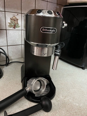 Καφετιέρα Espresso EC685 DeLonghi σαν καινούργιο