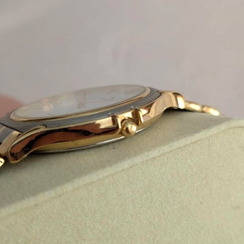 Junghans Armbanduhr 47/1675 Quartz watch like new, two toned