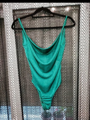 Pink Woman Emerald Green Bodysuit XS new with shimmer
