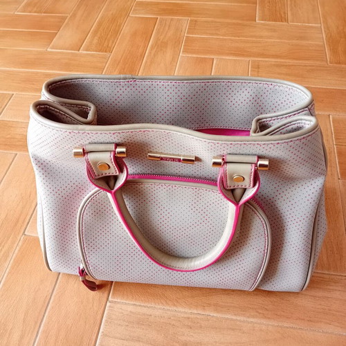 Tous women's handbag like new, ecru color with case