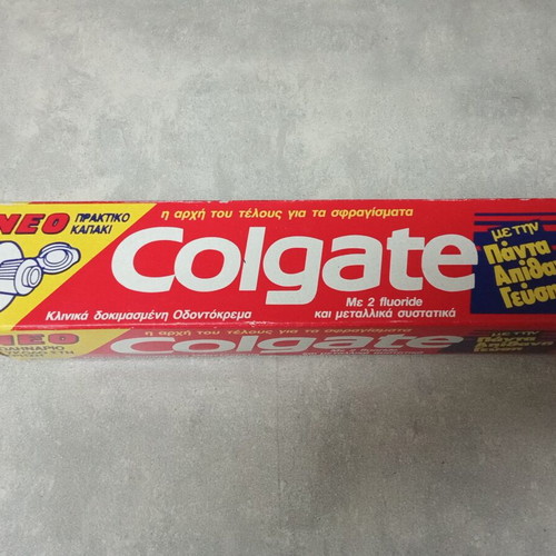 Colgate vintage toothpaste from 1990 like new collectible