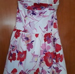 Strapless dress like new with pink and purple flowers size M