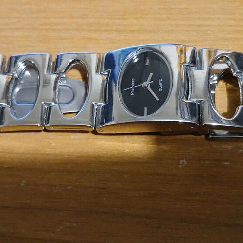 Premiere women's watch unused with Japanese mechanism silver