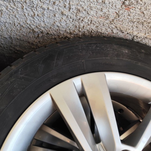 Skoda Kodiaq Genuine Rims 17" with Used Goodyear Tires 215/65 R17