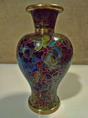 Cloisonne vases new, pack of 12, collectible