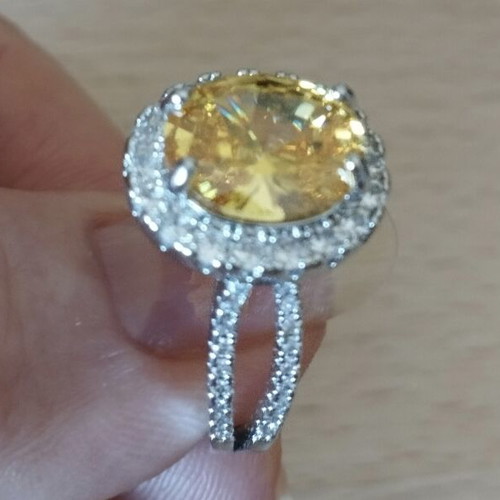 Elegance luxury stone ring, yellow and silver
