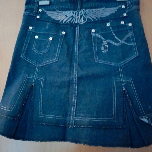 Denim skirt like new with studs and pleats, size L/40/12