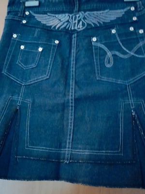 Denim skirt like new with studs and pleats, size L/40/12