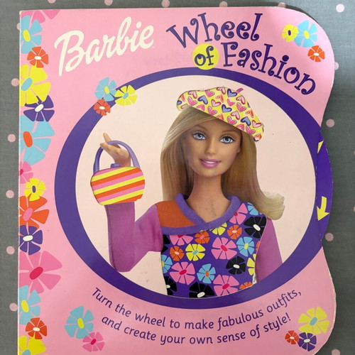 Barbie Wheel of Fashion story like new with rotating outfit wheel
