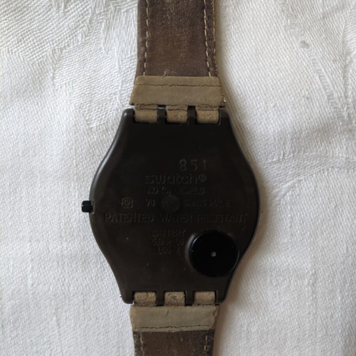 Swatch Desertic SFC100 watch used, needs battery, beige