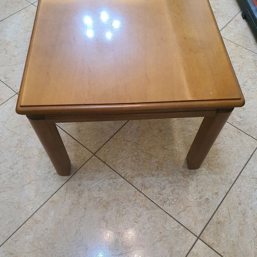 Coffee table used, sturdy and heavy, dimensions 107×54×40 cm
