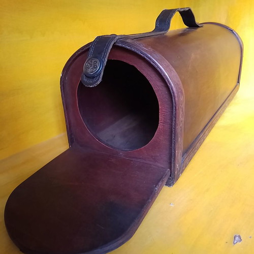 Wooden box used with handle