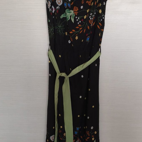 Esquivo long floral maxi dress like new, black multicolor, size M-L