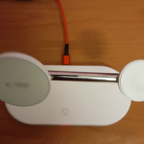 Tech Protect 3-in-1 wireless charger with light