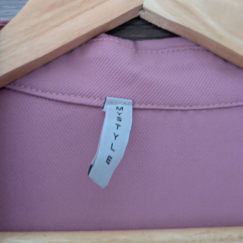 Tunic pink like new, one size with classic collar and pocket