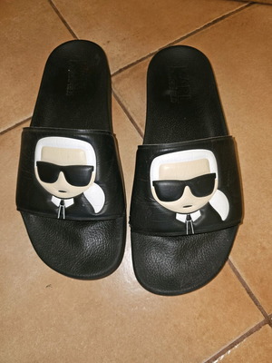 Karl Lagerfeld slippers used, size 44, black