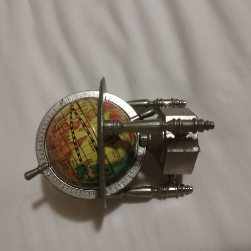 Globe pencil sharpener like new, metal decorative