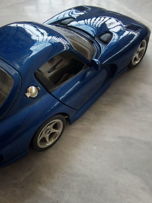 Dodge Viper μεταχειρισμένο, κλίμακα 1:18 Burago