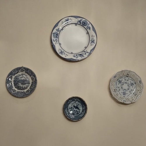 Porcelain wall decoration plate set