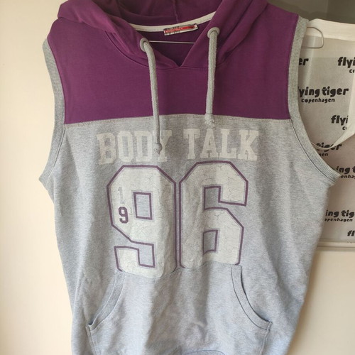 Body Talk sleeveless hoodie purple-gray size L,M like new