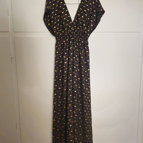 Dress Shine 2gether black, like new, size S/M with elastic waist