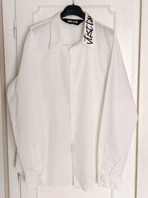 Just Cavalli πουκάμισο με λογότυπο στο γιακά, σαν καινούργιο, μέγεθος L, άσπρο
