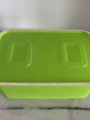 Tupperware bowl 2.9 liters