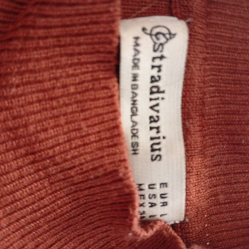 Sleeveless turtleneck like new, beautiful color