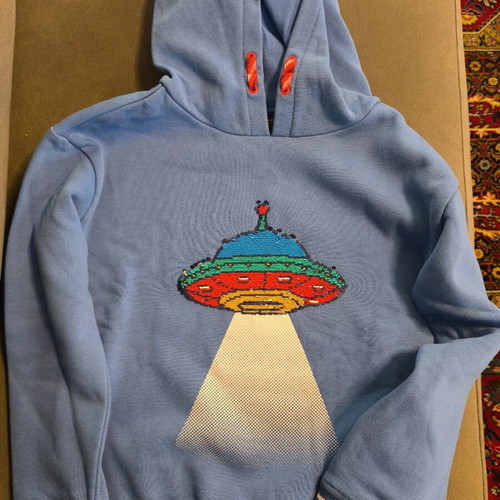 Dpam sweatshirt like new with color-changing sequins, size 140cm