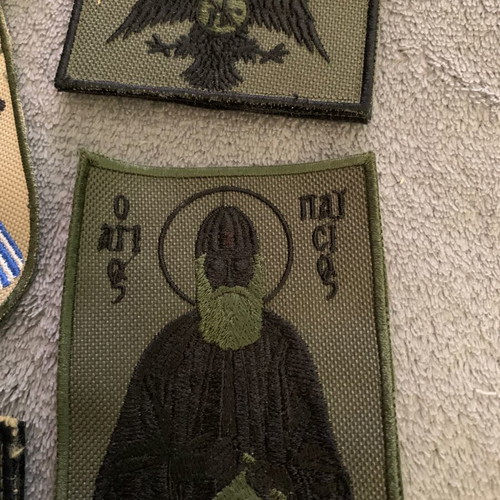 Military embroidered patches used, pack of 8 pieces