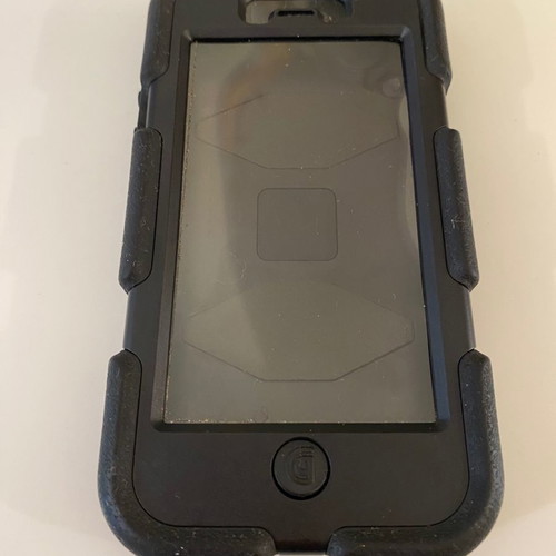 iPhone 5 Survivor case used, durable and waterproof