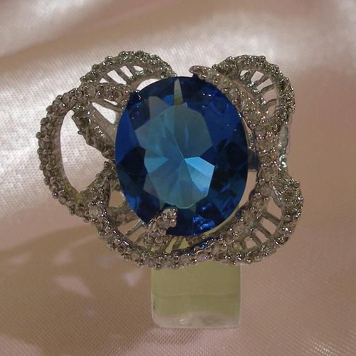925 Silver Ring with Blue Topaz Colour Crystal New