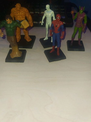 Marvel φιγούρες συλλεκτικές σαν καινούργιες
