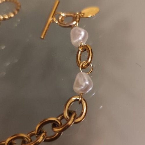 Chain bracelet with two pearls new, gold color stainless steel