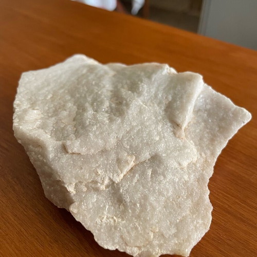Natural milky quartz new, medium size