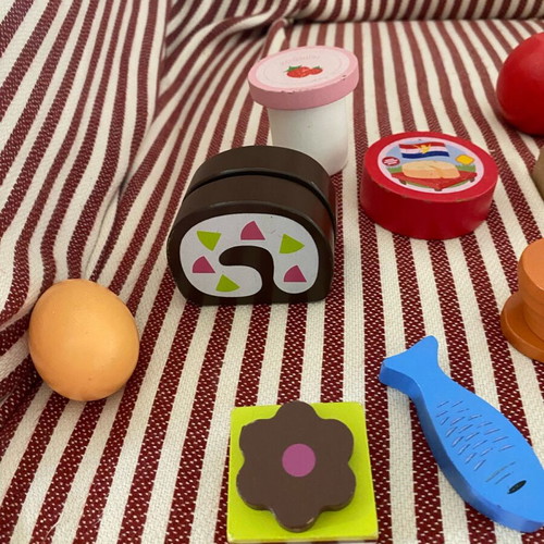 Wooden assorted toy foods like new