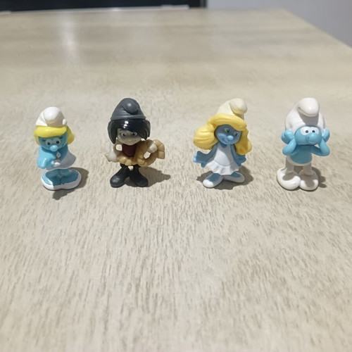 Kinder Smurfs figures set of 4 used miniatures