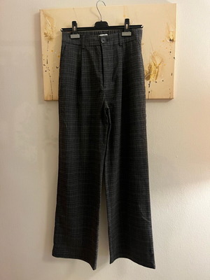 Stradivarius fabric pants used, regular fit, brown