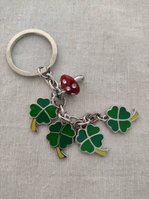 Shamrock keyring σαν καινούργιο
