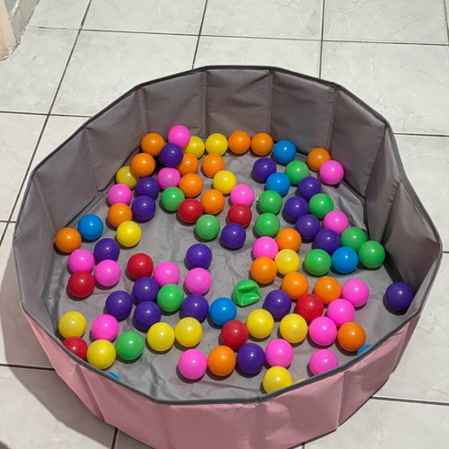 Play Pool with Plastic Balls new