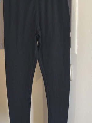 McKinley black thermal leggings size 10 used
