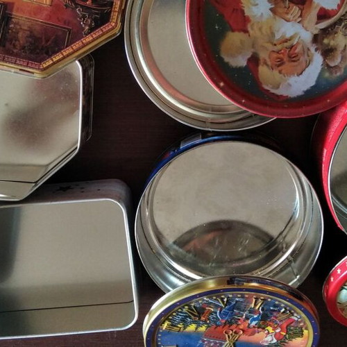 Metal Christmas cookie tins used, pack of 5