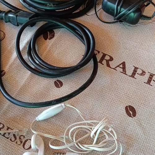Various mobile and TV & PC cables used, functional