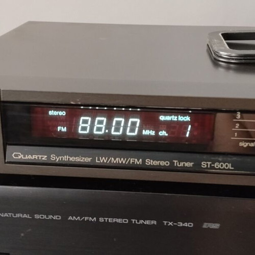 Technics SL-600L digital tuner like new