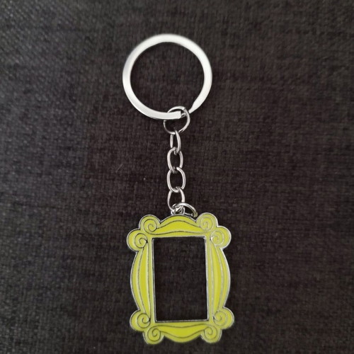 Friends keychain new, yellow